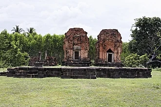 ปราสาทบ้านไพล