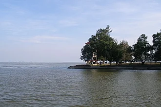 ทะเลน้อย