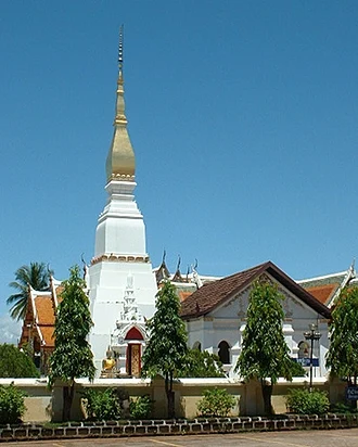 พระธาตุเชิงชุม