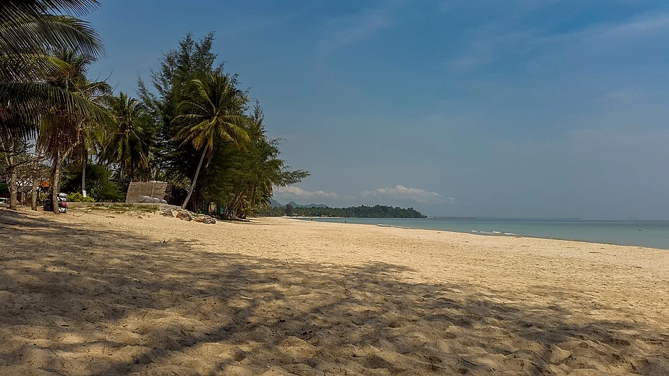 หาดทุ่งวัวแล่น
