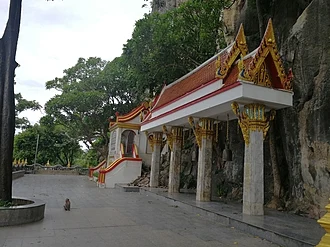 ถ้ำเขาย้อย