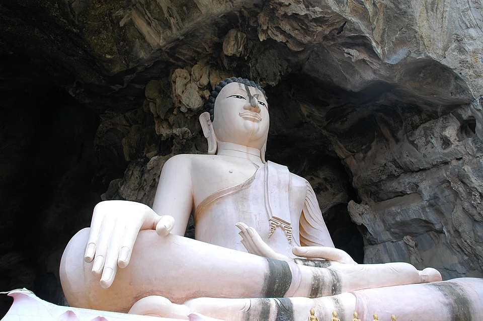 ถ้ำเอราวัณ